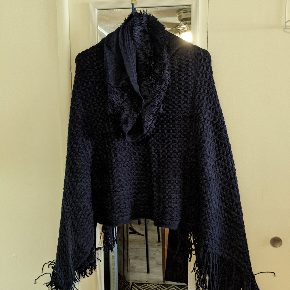 Sweater - Picture 2 of 2